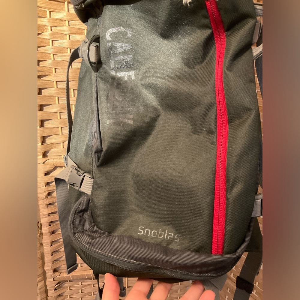 Camelbak Snoblast Skiing/Snowboarding Pack - Picture 2 of 11
